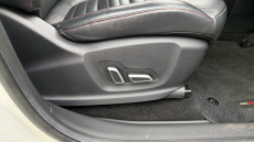 MG Hs 1.5 T-GDI PHEV Exclusive 5dr Auto Hatchback